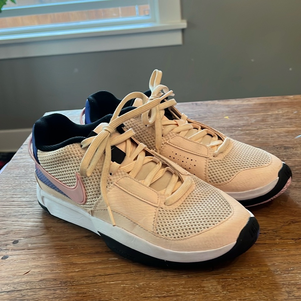 Nike Ja Morant One Men’s Basketball shoe